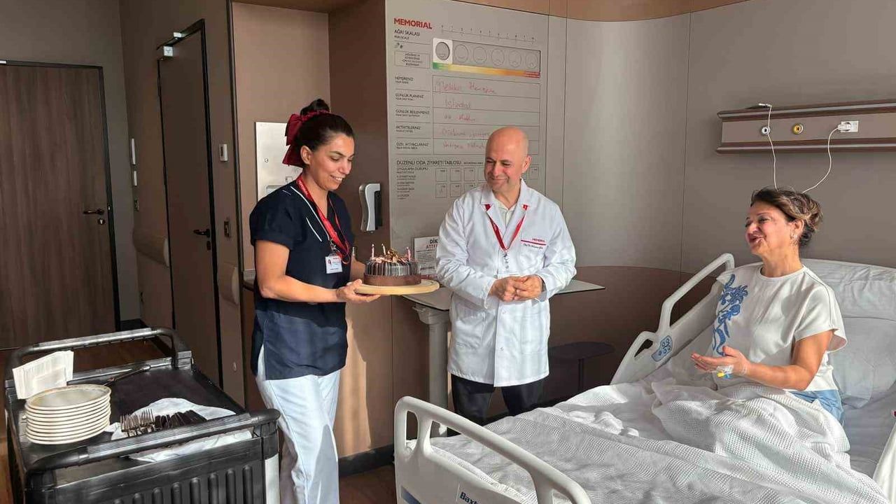 Doktorun Doğum Günü Kutlaması: Yutma Güçlüğünü Aşmak