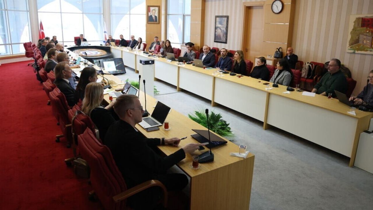 Dumlupınar Üniversitesi'nde Uluslararası GREENBUILD Projesi Toplantısı