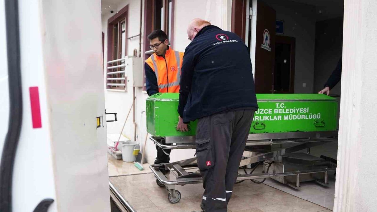 Düzce Belediyesi'nden Ücretsiz Uçakla Cenaze Nakil Hizmeti
