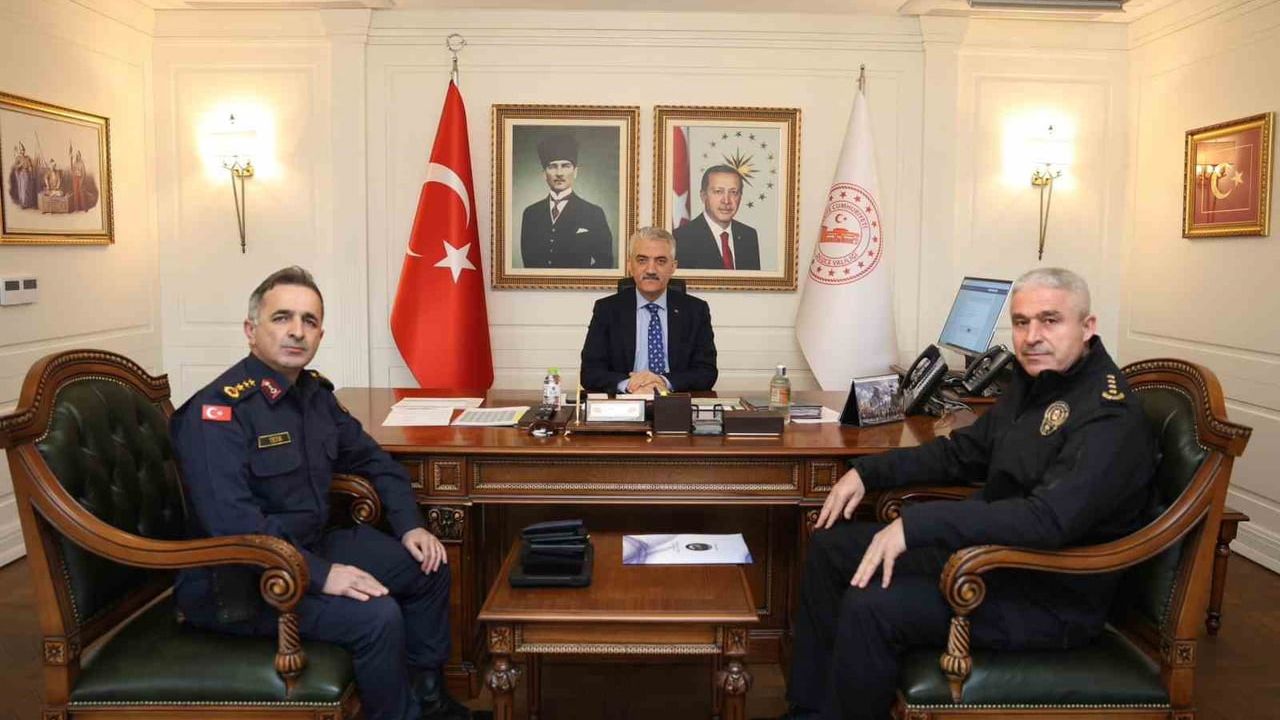 Düzce'de Güvenlik ve Asayiş Toplantısı Gerçekleşti