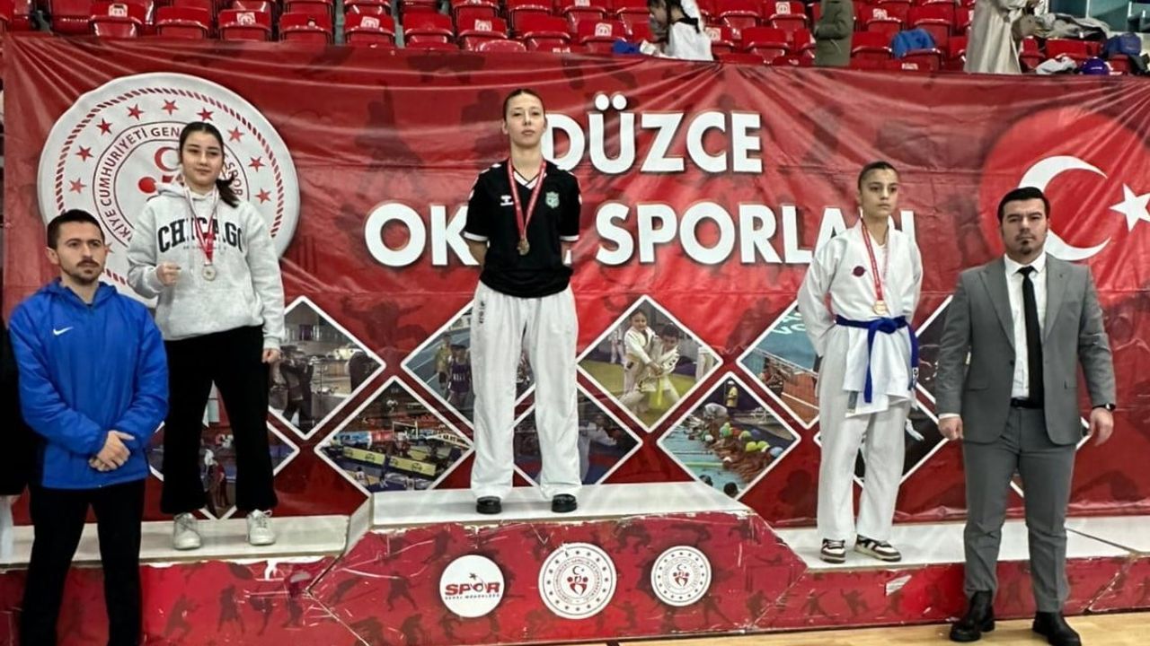 Düzce'de Karate Heyecanı: Gençler Tatamiye Çıktı