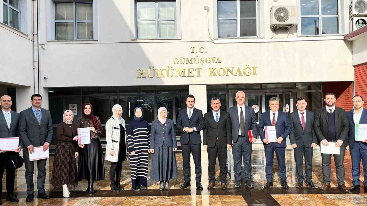 Düzce'de Okullara Kalite Belgesi Verildi