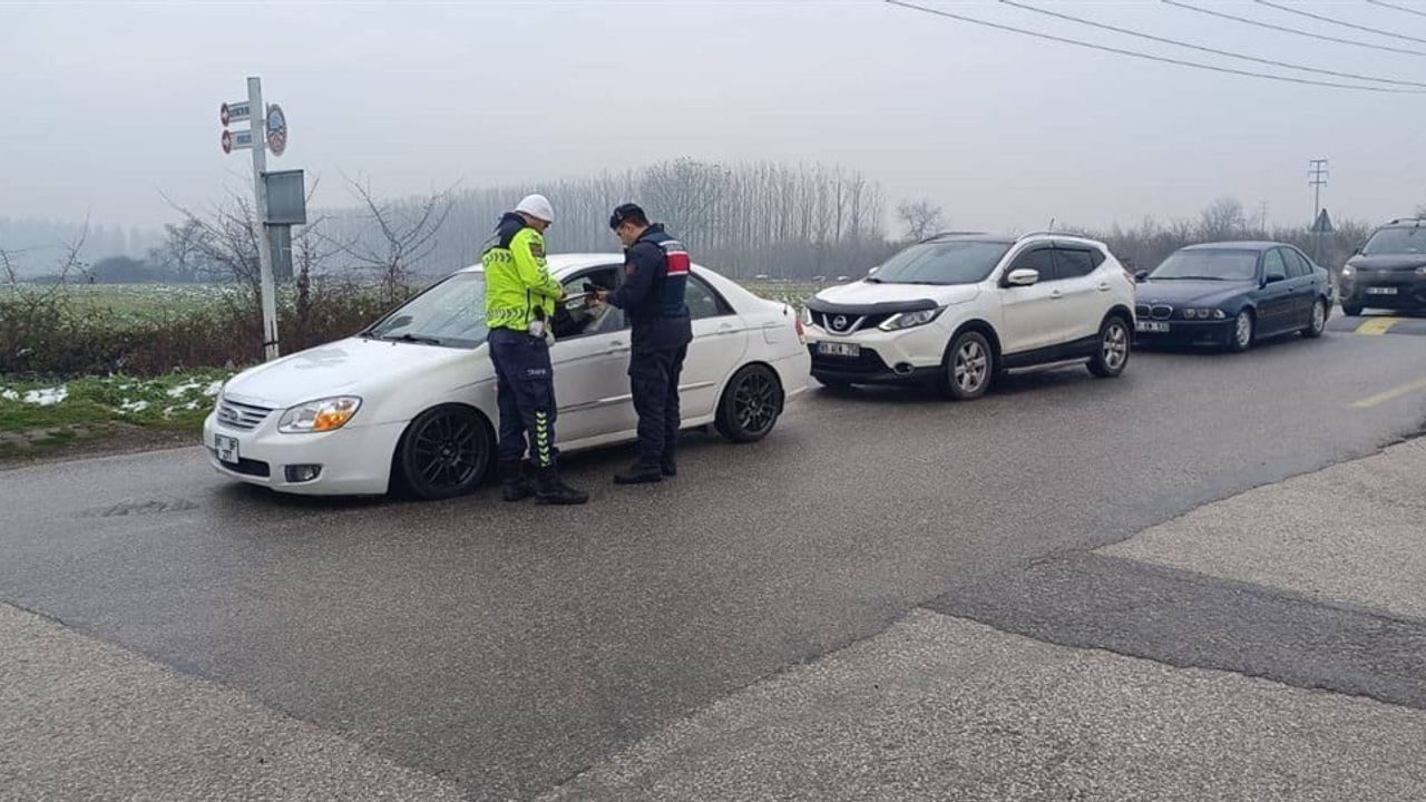 Düzce'de Trafik Denetimleri Tam Gaz