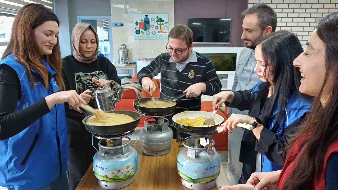 Düzce'de Yöresel Lezzetler Atölyesi: Kuymak Keyfi