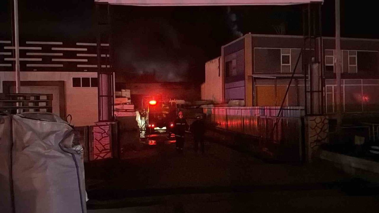 Düzce Fabrikasında Yangın Kontrol Altına Alındı