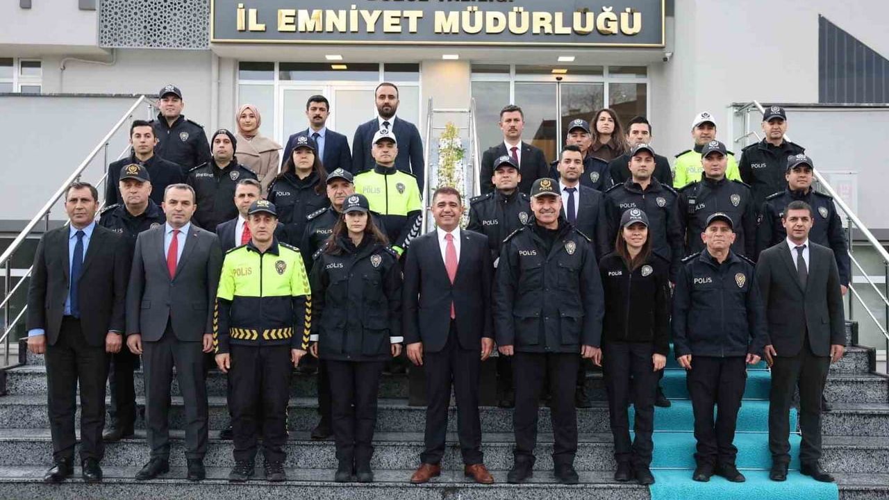 Düzce Valisi Selçuk Aslan'dan Veda Ziyaretleri