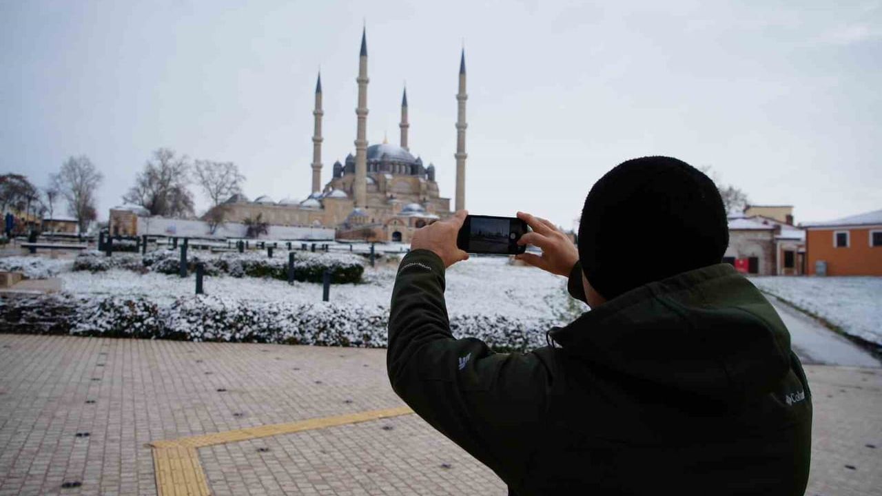 Edirne'de Kartpostallık Kar Manzaraları