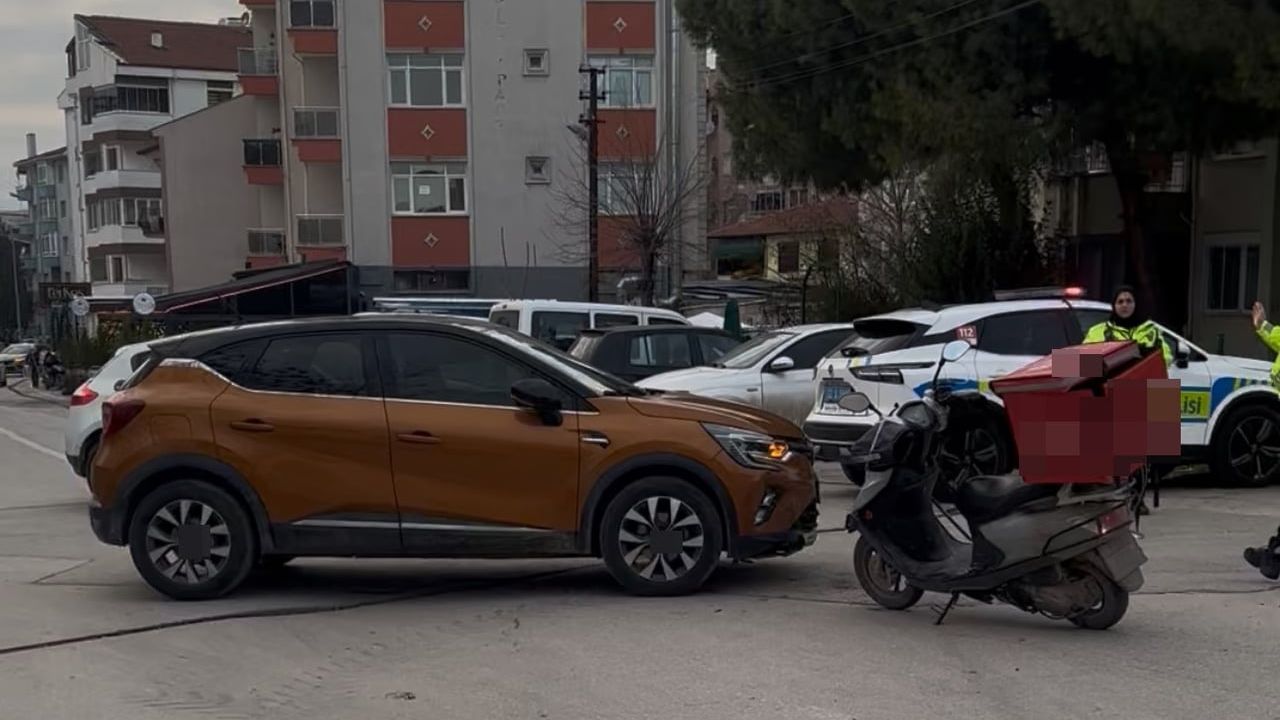 Edirne'de Otomobil ve Motosiklet Çarpıştı