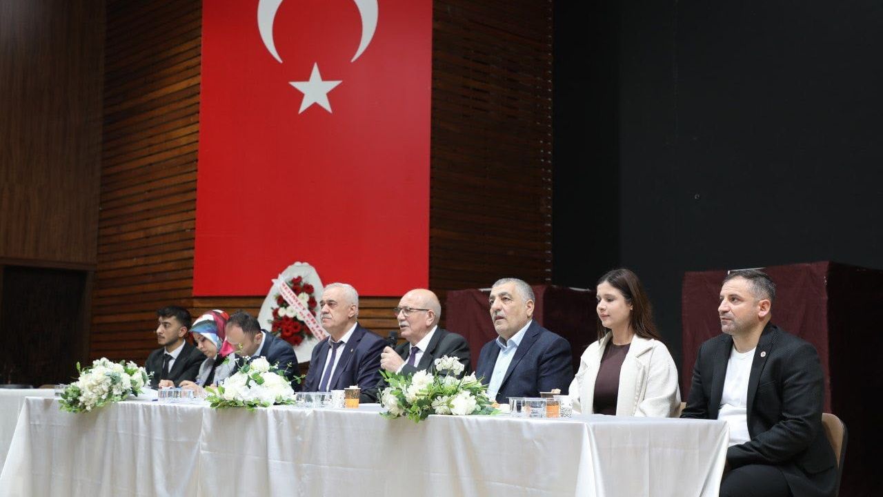 Edremit Kahveciler Odası'nda Mustafa Aydoğan Yeniden Başkan