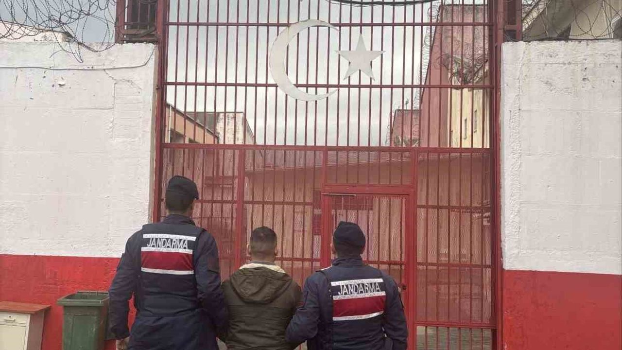 Efeler'de 22 Yıl Hapis Cezasıyla Aranan Şahıs Yakalandı