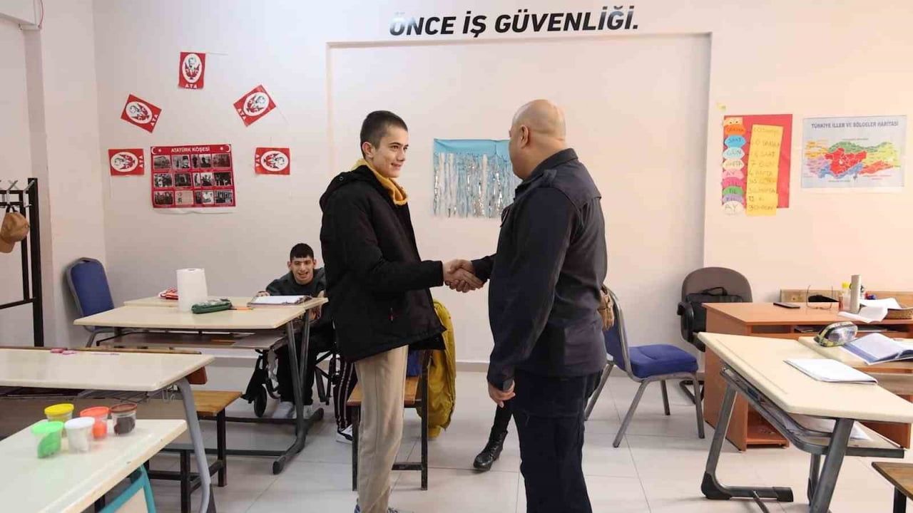 Egemen'in Hayali Gerçek Oldu: 16. Doğum Günü İtfaiyeci Temalı Sürpriz