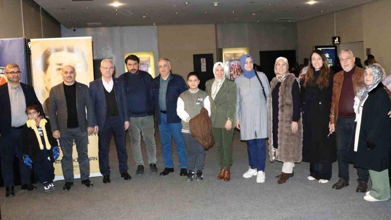 Eğitim-Bir-Sen Adana Şubesi Sinema Etkinliği: 'Hind Rajab’ın Sesi' ile Vicdani Farkındalık