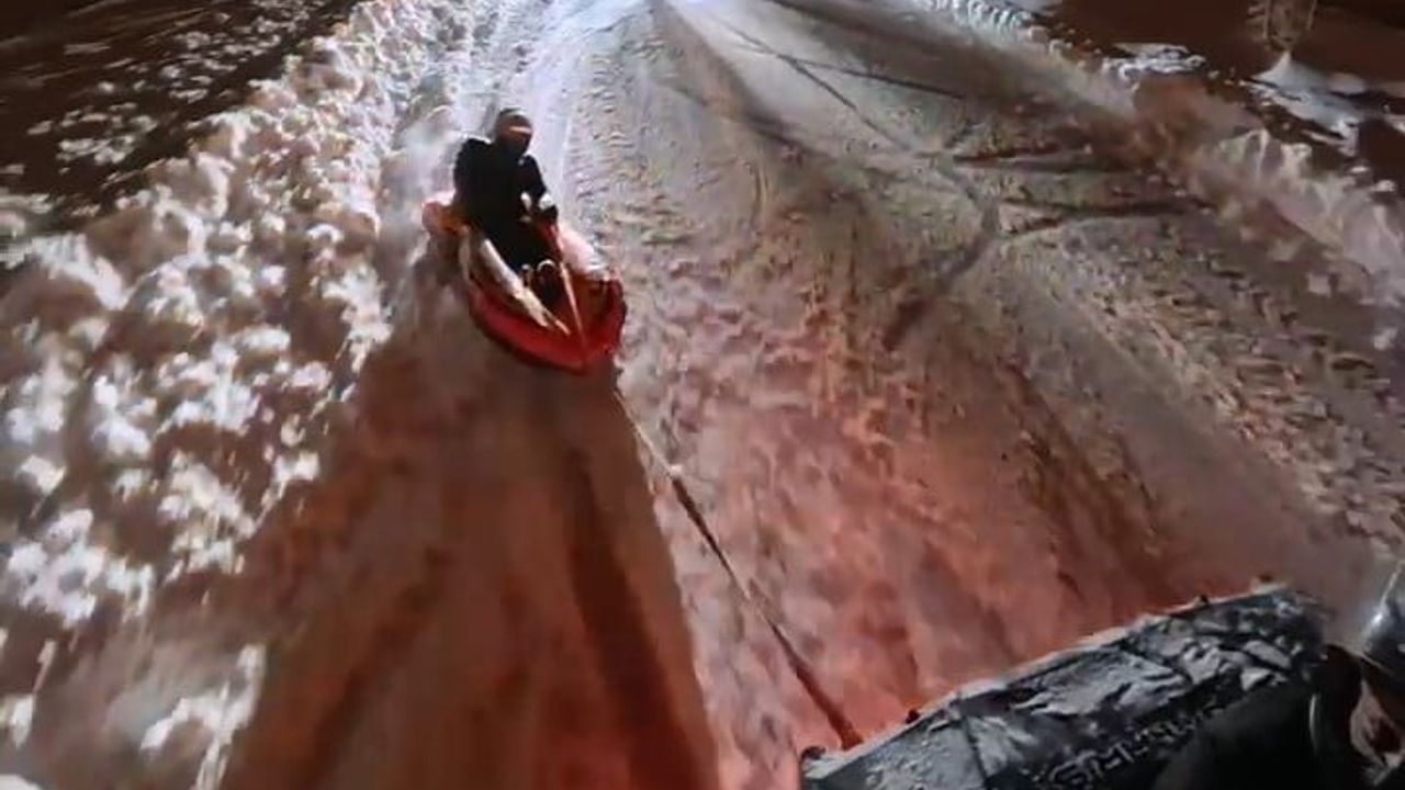 Elazığ'da ATV ile Şişme Bot Eğlencesi