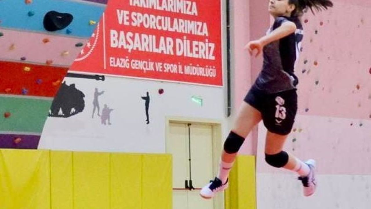 Elazığlı Ecrin Kehya U16 Hentbol Milli Takım Kampına Davet Edildi