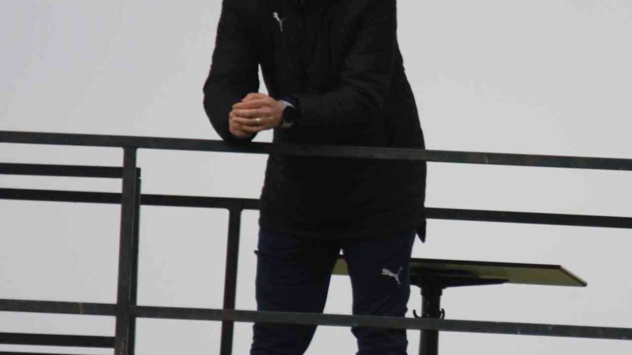 Elazığspor'un Teknik Direktörüne 45 Gün Hak Mahrumiyeti Cezası