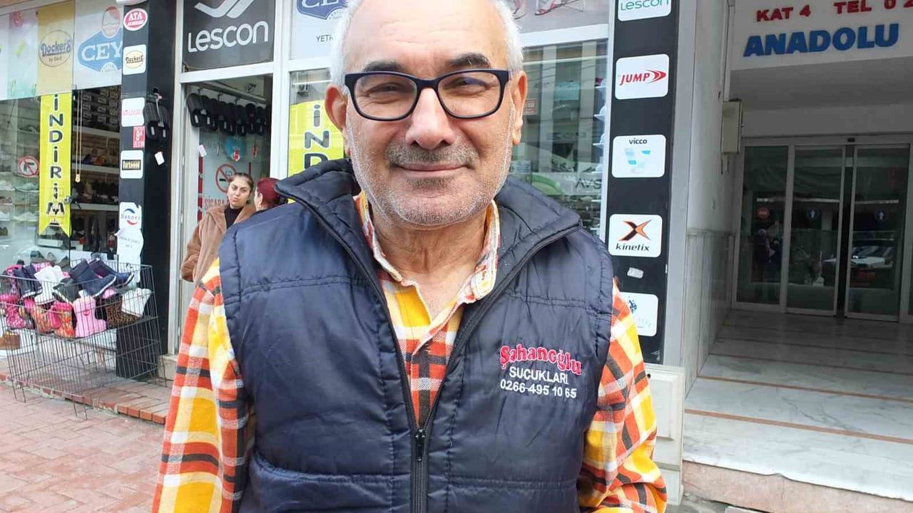 Emekli İmamdan Anlamlı Bağış: 1274 Metrekare Arsa Diyanet Vakfı'na