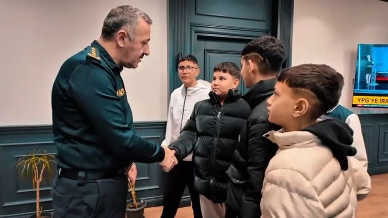 Emniyet Kapıları Çocuklara Açıldı