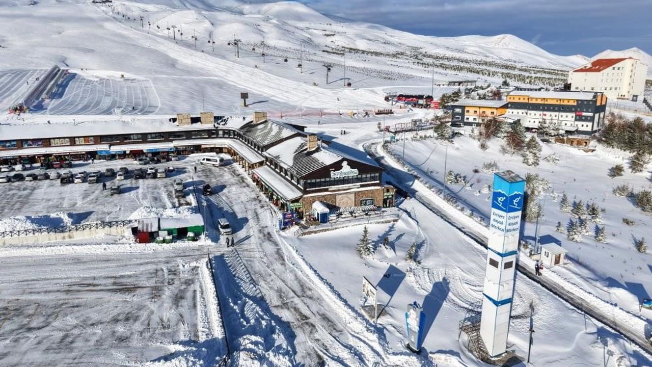 Erciyes Kayak Merkezi'nde Sömestir Tatili Heyecanı