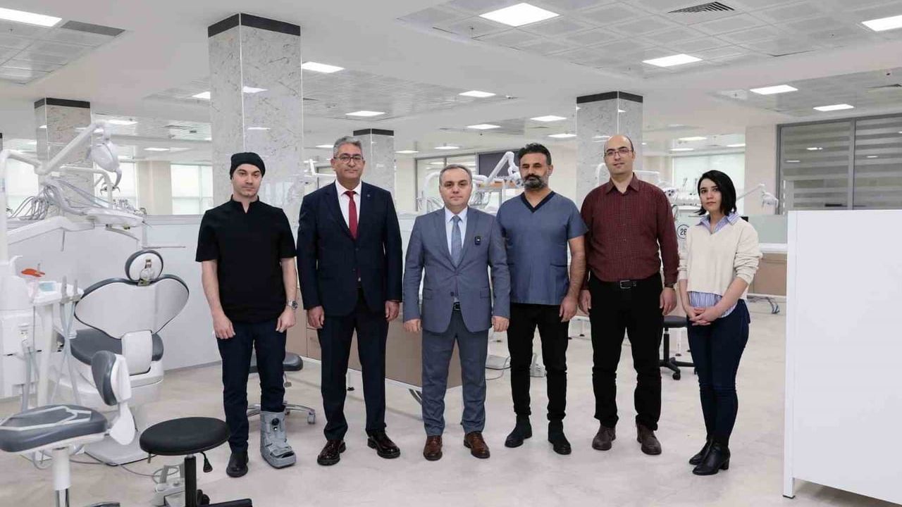 Erciyes Üniversitesi Rektörü Prof. Dr. Fatih Altun Yeni Diş Hastanesi'ni İnceledi