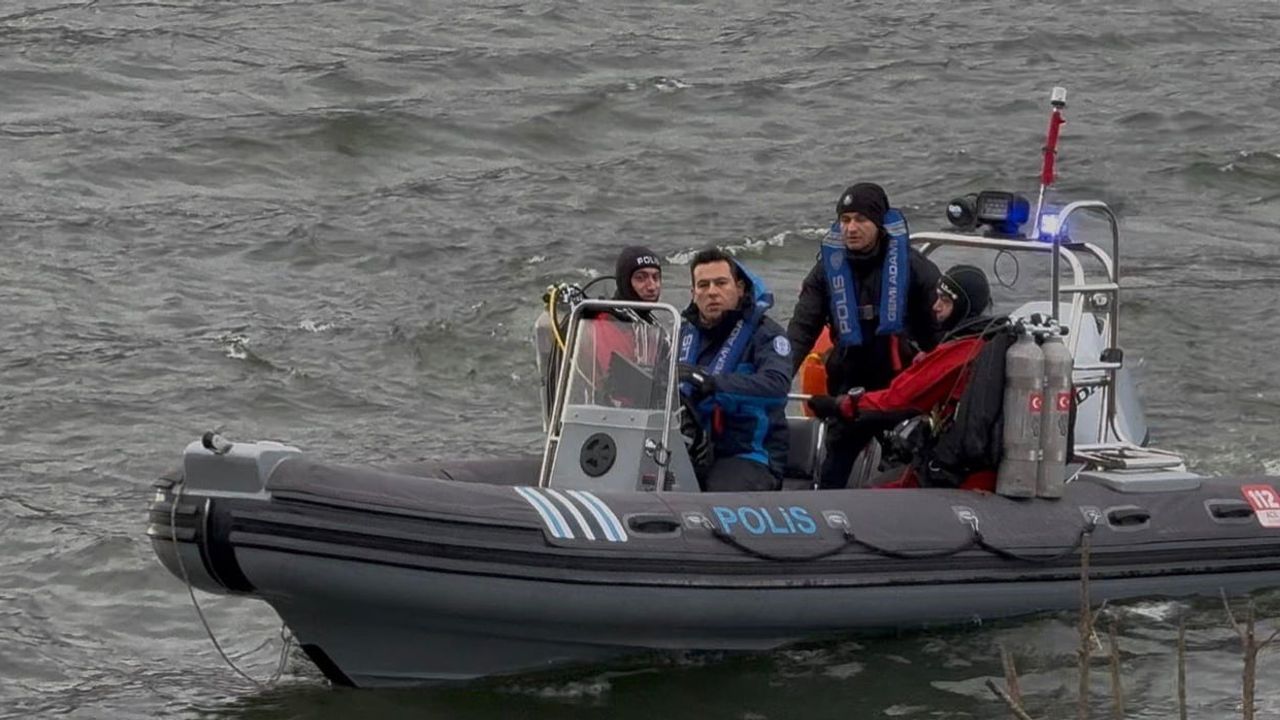 Erdek'te Elif Kumal İçin Umut Nöbeti Devam Ediyor