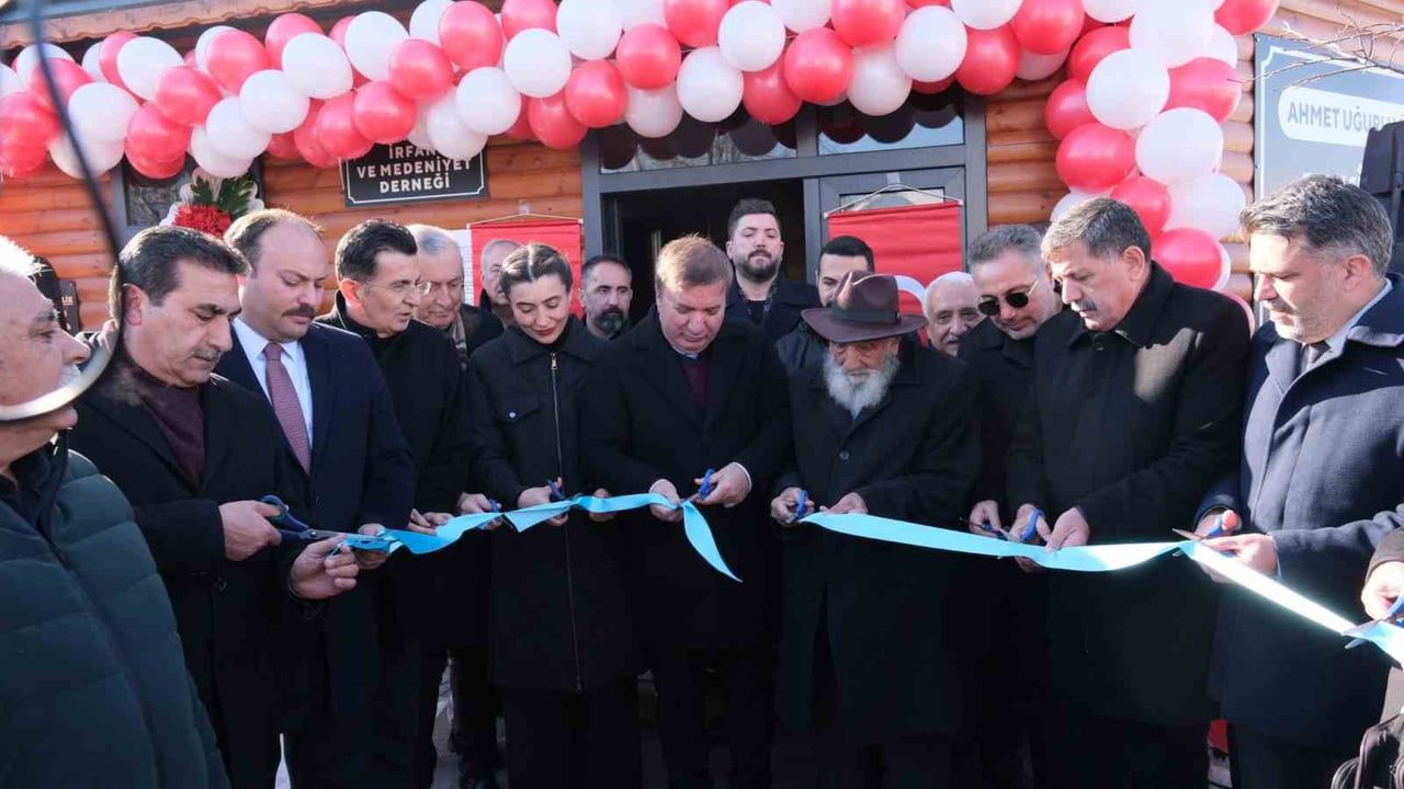 Erzincan'da Ahmet Uğurlu Dede Zakirlik ve İrfan Ocağı Açıldı