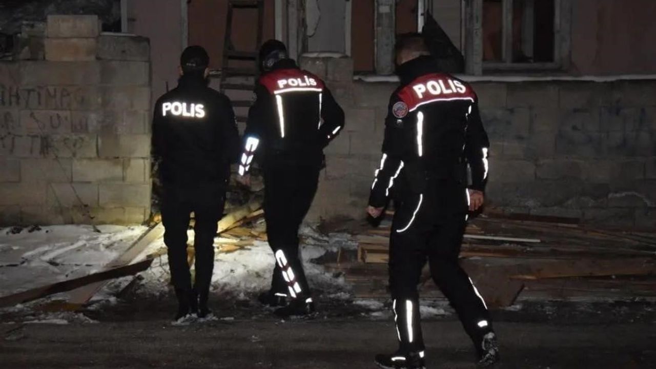 Erzincan'da Suçlusuz Kalınmadı: 28 Şahıs Yakalandı