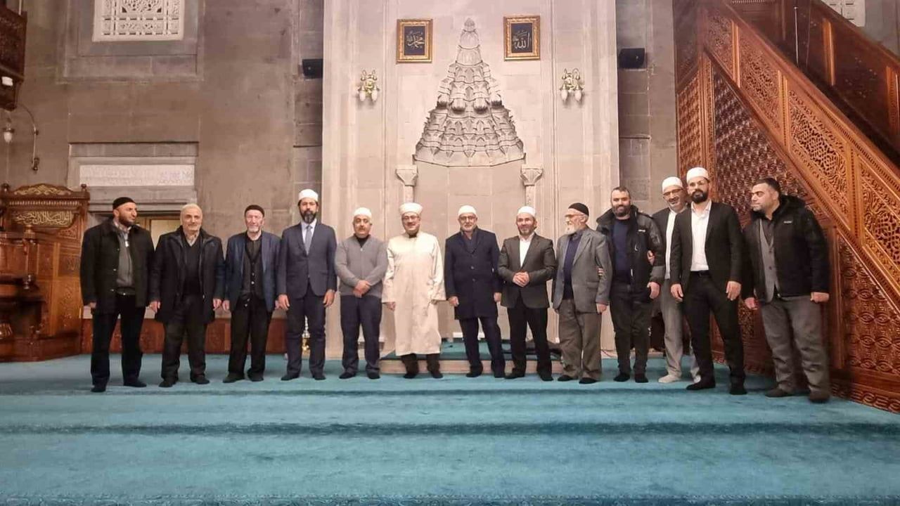 Erzurum'da 1001 Hatim Programı Coşkuyla Devam Ediyor