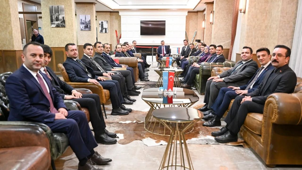 Erzurum'da Mülki İdare Amirleri Günü Kutlandı