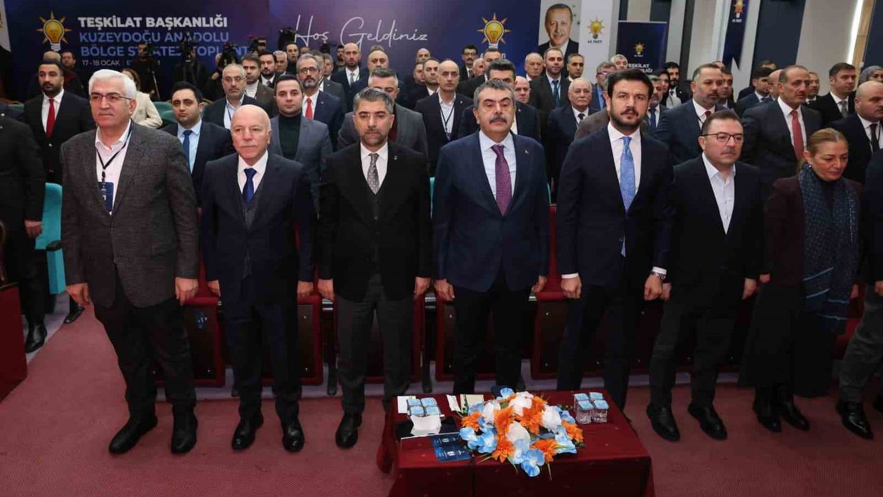 Erzurum'da Siyasi Organizasyon: AK Parti Strateji Toplantısı