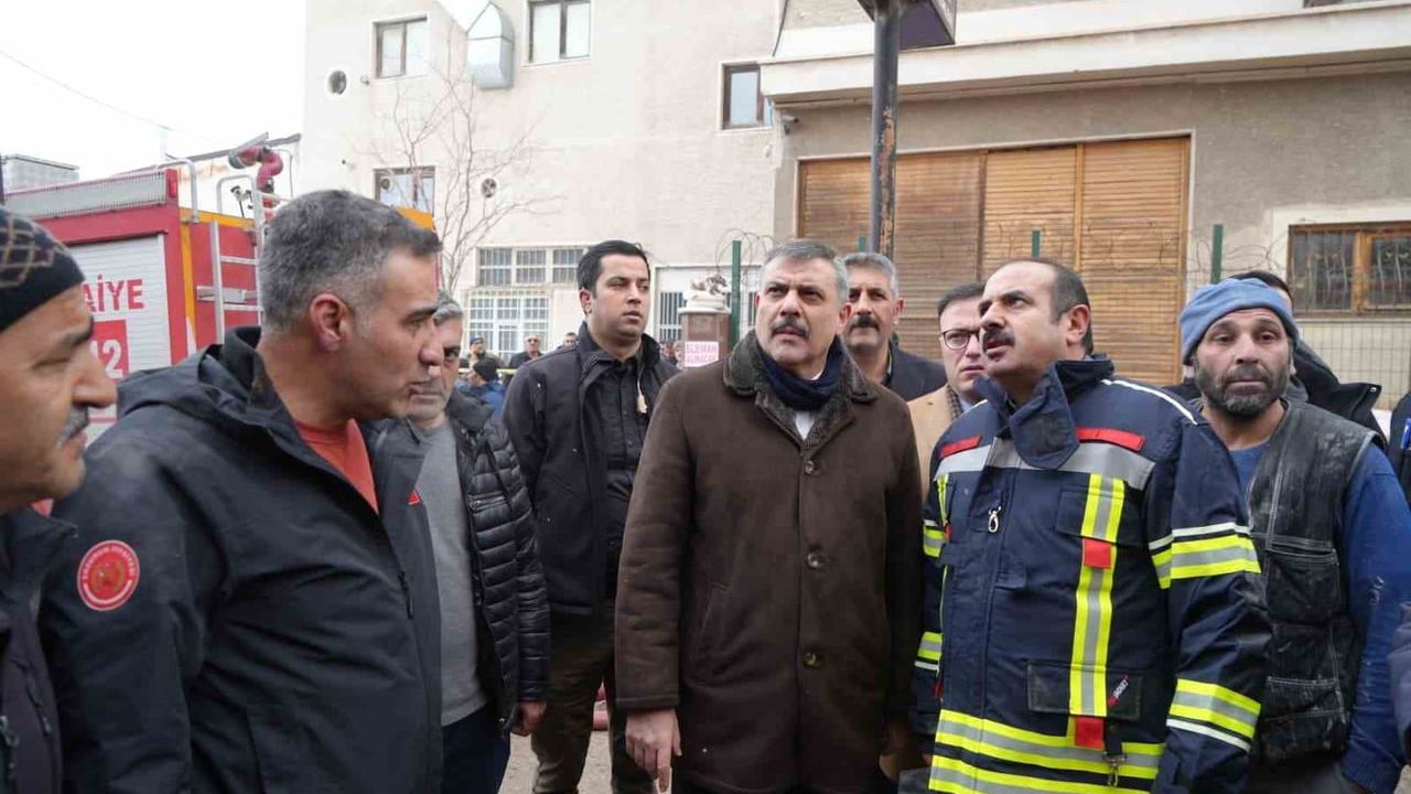 Erzurum'da Yangın: 2 Kişi Kurtarıldı, 6 Yaralı