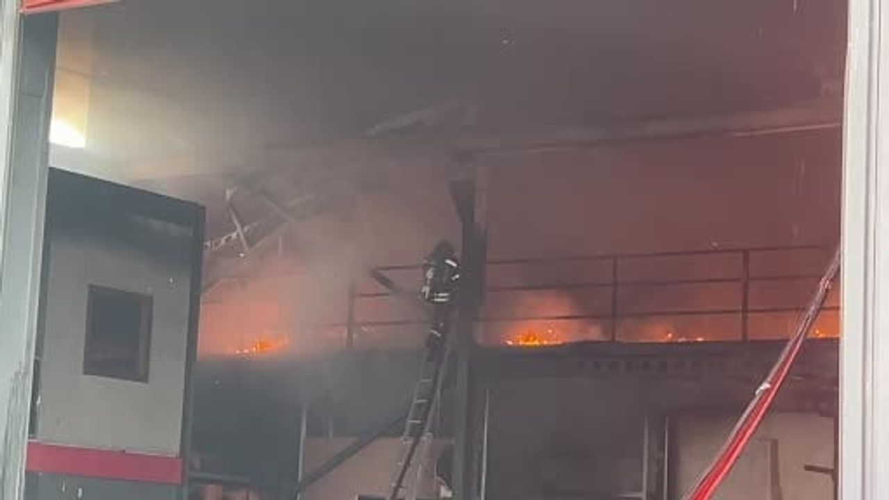 Erzurum Sanayi Sitesinde Yangın: 5 Yaralı