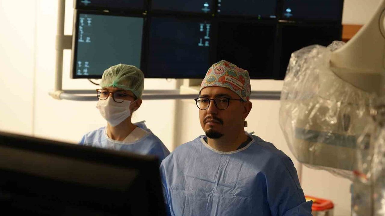 Erzurum Şehir Hastanesi Çocuk Kalbine Ritim Verdi