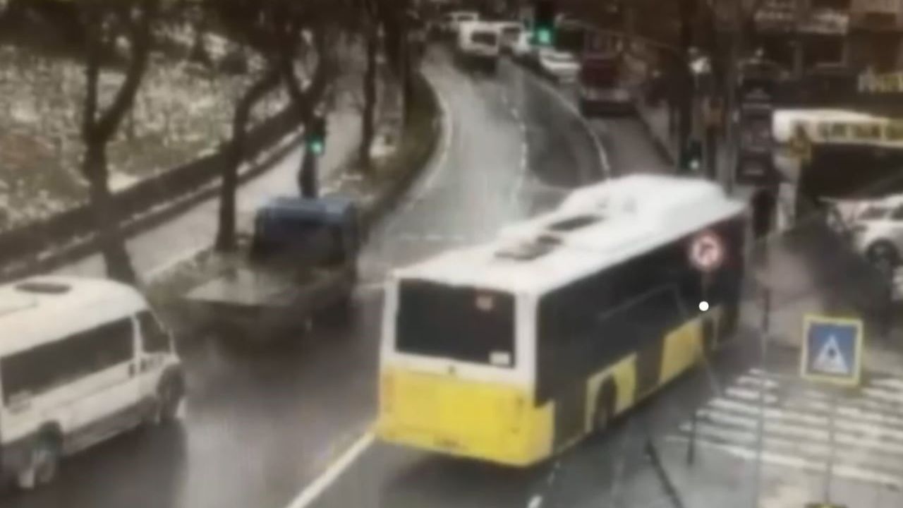 Esenler'deki İETT Otobüsü Otoparka Dalınca Kaçış Anı Güvenlik Kamerasında
