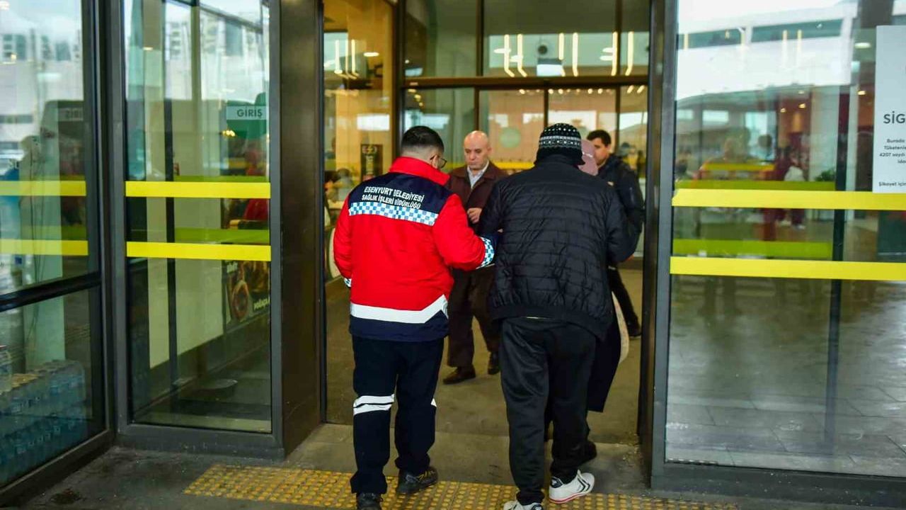 Esenyurt’ta Ücretsiz Ambulansla Hasta Nakil Hizmeti