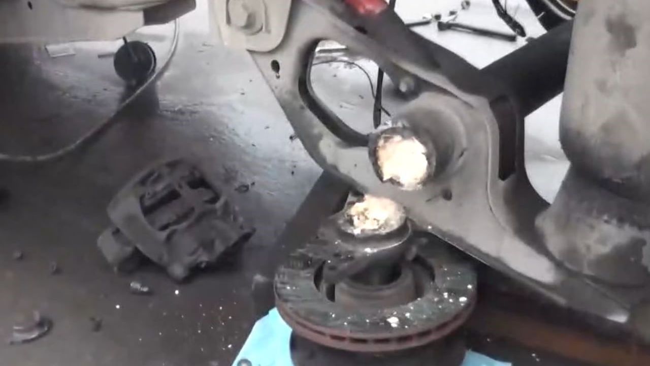 Esenyurt'ta Uyuşturucu Operasyonu: 54 Kilo Kesin Ele Geçirildi