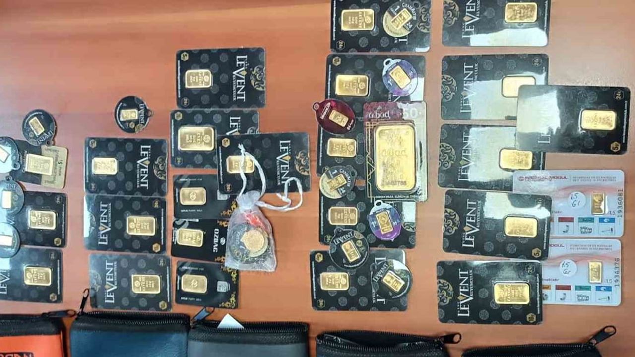 Eskişehir'de Bulunan 237 Gram Altın Sahibine Teslim Edildi