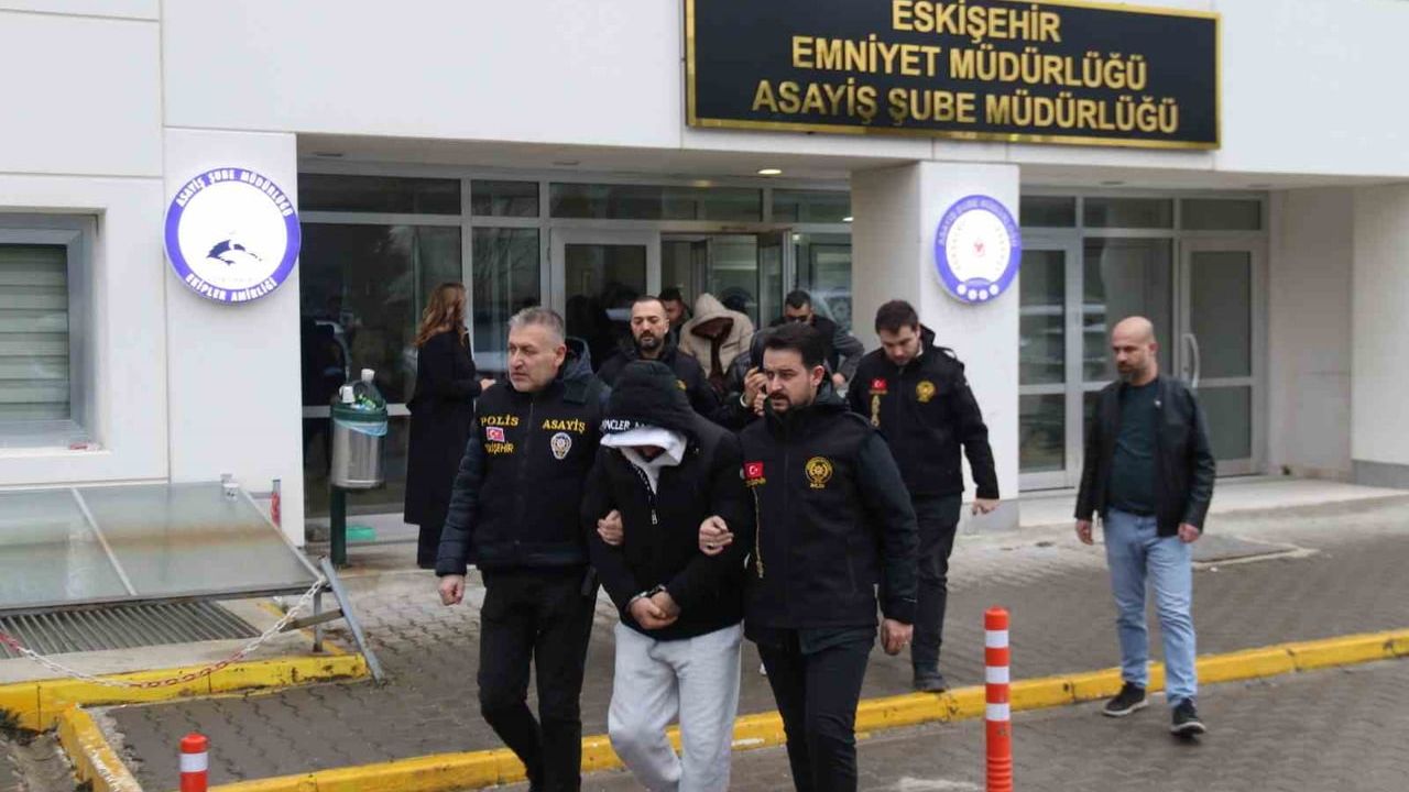 Eskişehir'de Fuhuş Operasyonu: 8 Tutuklama Gerçekleşti