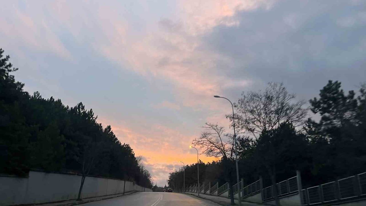 Eskişehir'de Gün Batımının Büyüleyici Güzelliği