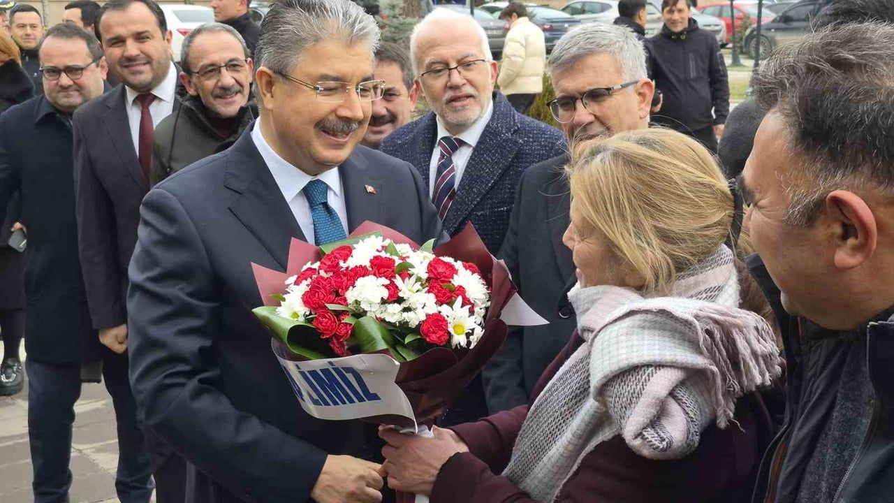 Eskişehir'in Yeni Valisi Dr. Erdinç Yılmaz'dan İlk Mesajlar