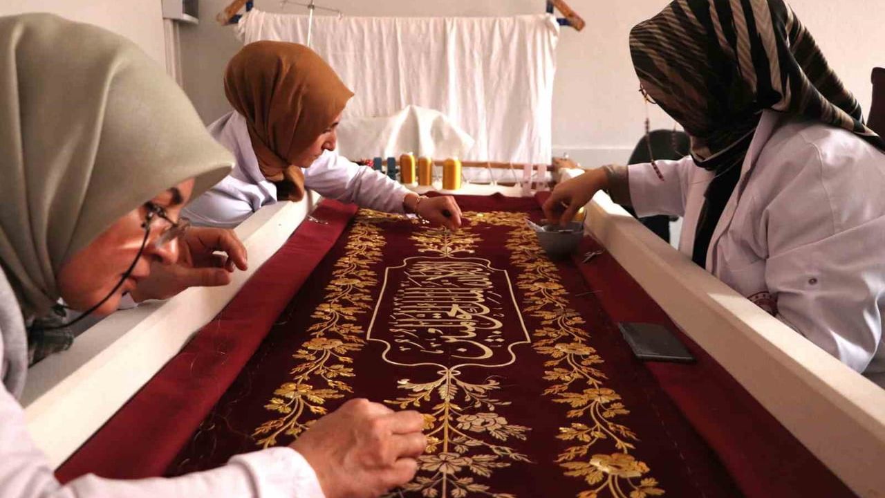 Eskişehirli Kadınlar Ecdat Yadigarı Puşideleri Yeniliyor