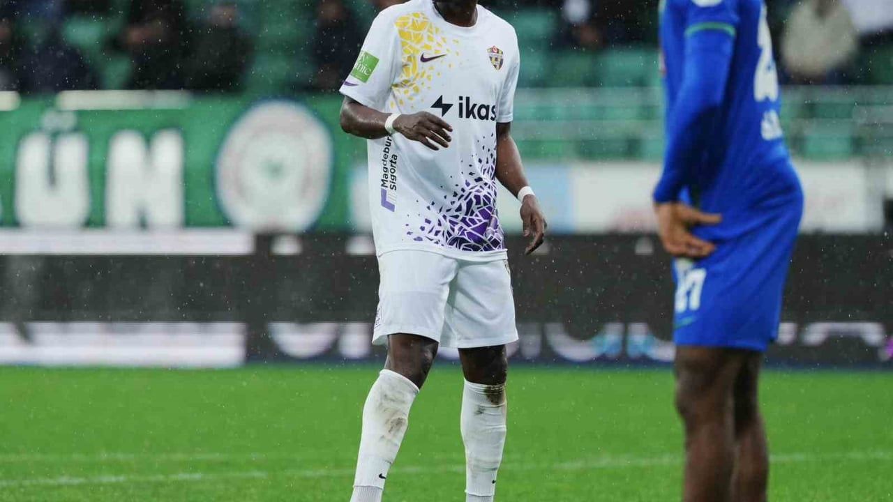 Eyüpspor, Mame Thiam ile Sözleşmesini Feshetti