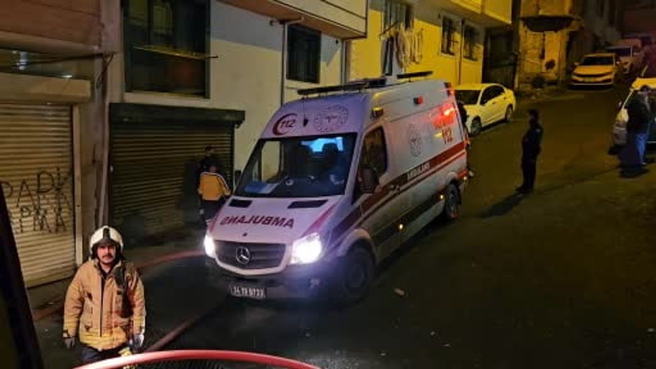 Eyüpsultan'da Gecekondu Yangını: 1 Kişi Hayatını Kaybetti, 1 Yaralı