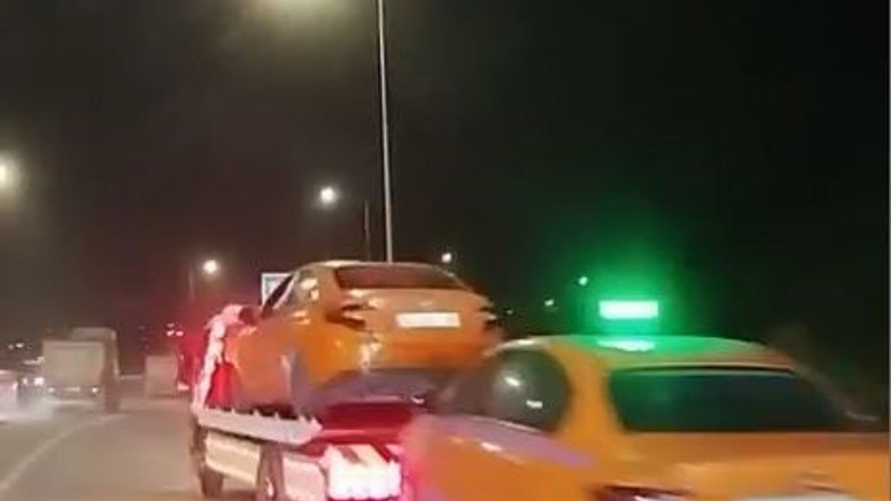 Eyüpsultan'da Sürücü İnatlaşması Zincirleme Kazaya Neden Oldu