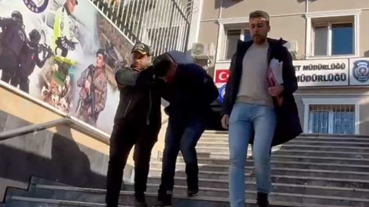 Fatih'te Hırsız Kameralara Yansıdı