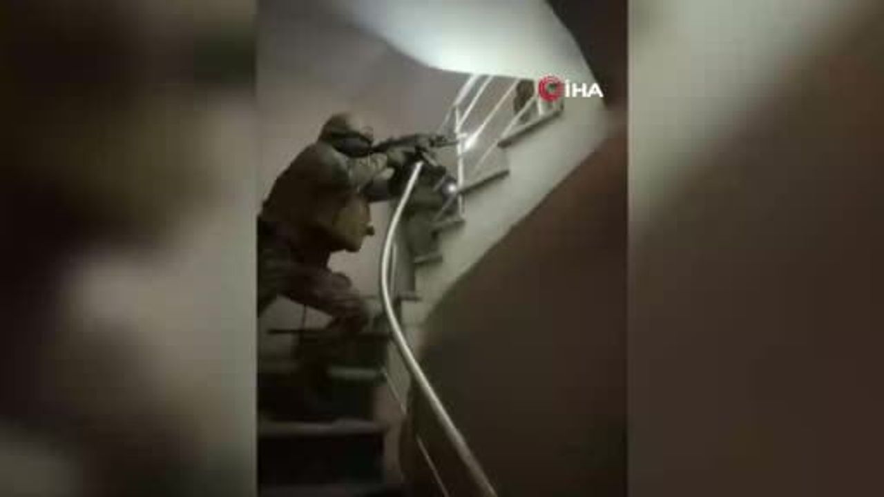 Fatih'te Silahlı Gasp Olayı: İki Şüpheli Gözaltına Alındı