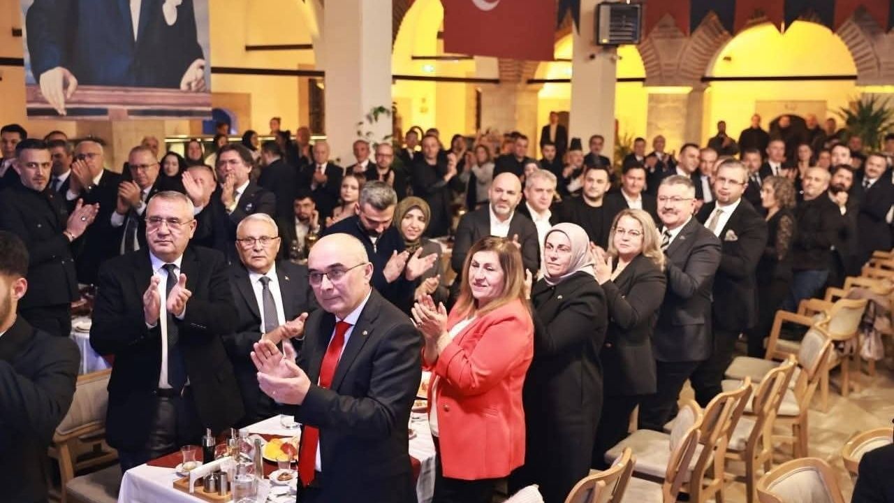 Fedakar Anne, Engelli Çocuklarına Duyduğu Bağ ile Yılın Annesi Seçildi