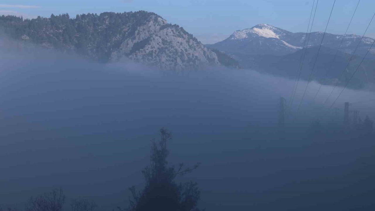 Feke'de Büyüleyici Sis Manzarası