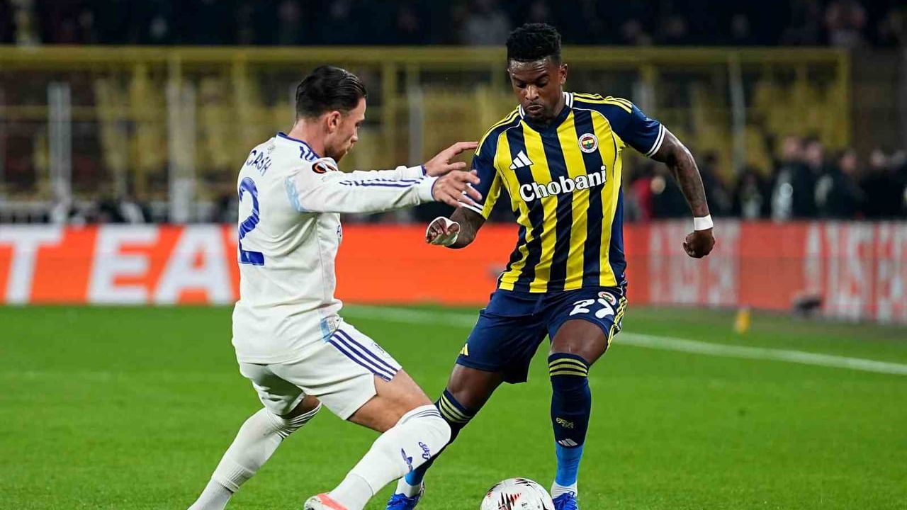 Fenerbahçe, Aston Villa ile Karşılaştı: İlk Yarının Sonucu 0-1