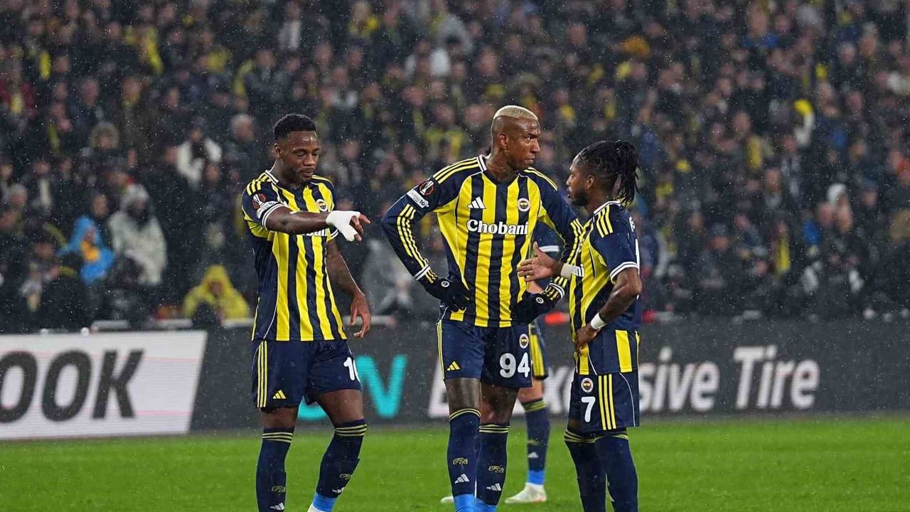 Fenerbahçe Avrupa Ligi'nde İkinci Mağlubiyetini Aldı