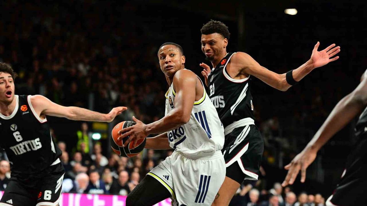 Fenerbahçe Beko İtalya'da Virtus Bologna'yı Geçti